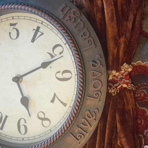 🌺WESTCLOX LIVE LOVE LAUGH WALL Clock - Picture 2 of 4